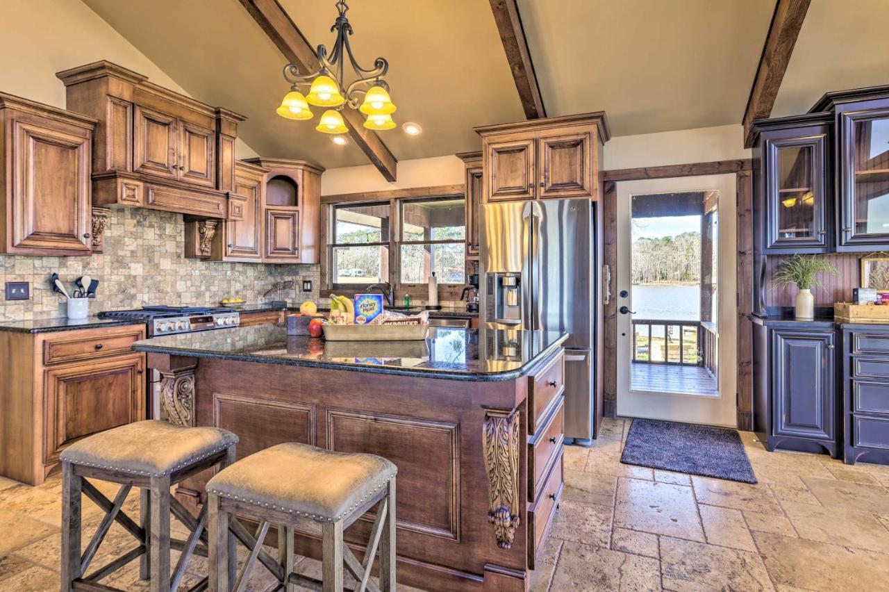 Lay Lake Access And Views Expansive Shelby Home! المظهر الخارجي الصورة