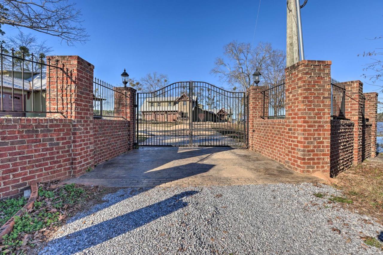 Lay Lake Access And Views Expansive Shelby Home! المظهر الخارجي الصورة